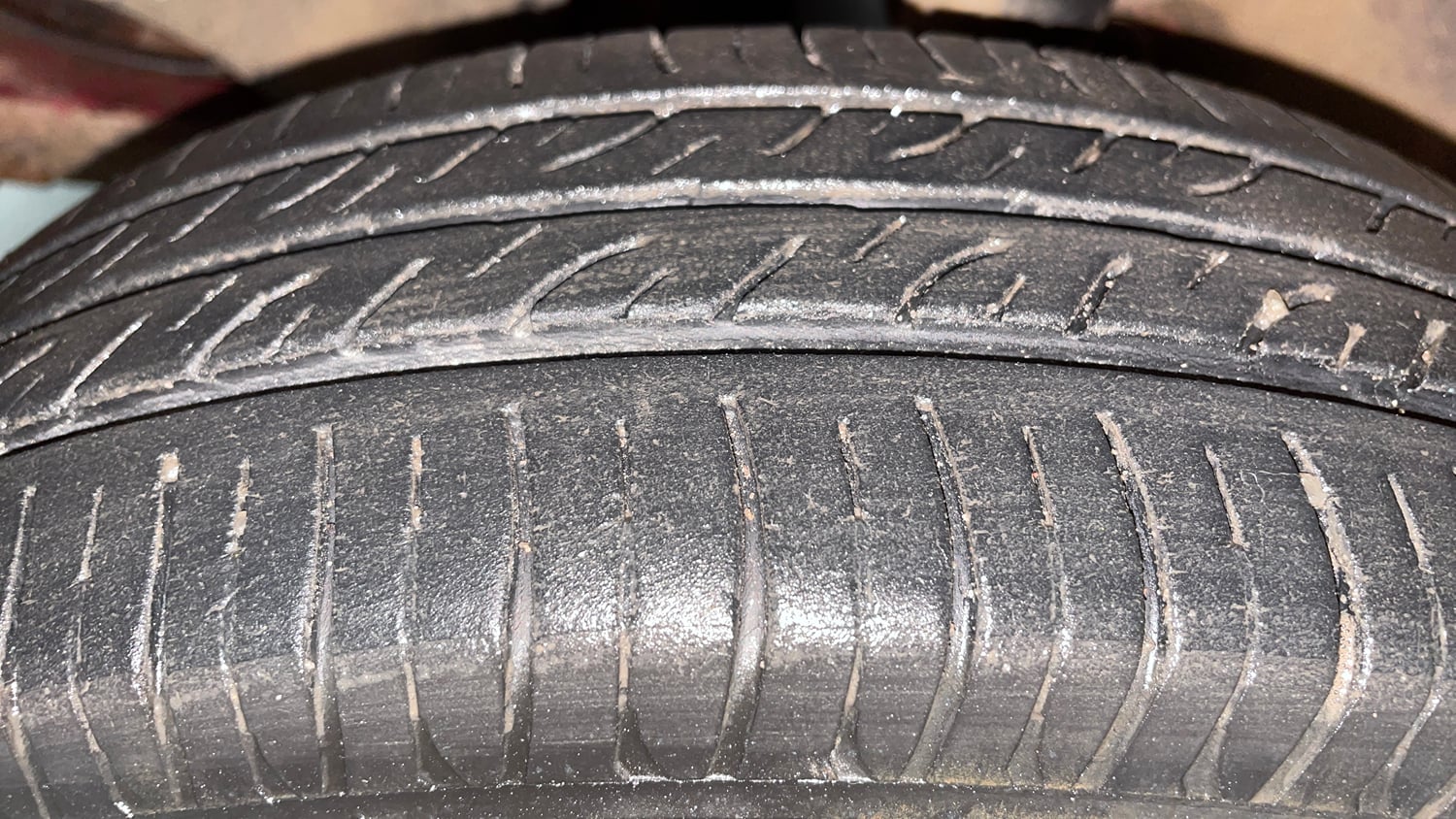 Used 2017 Tata Nano Twist XTA Petrol Automatic tyres LEFT FRONT TYRE TREAD VIEW