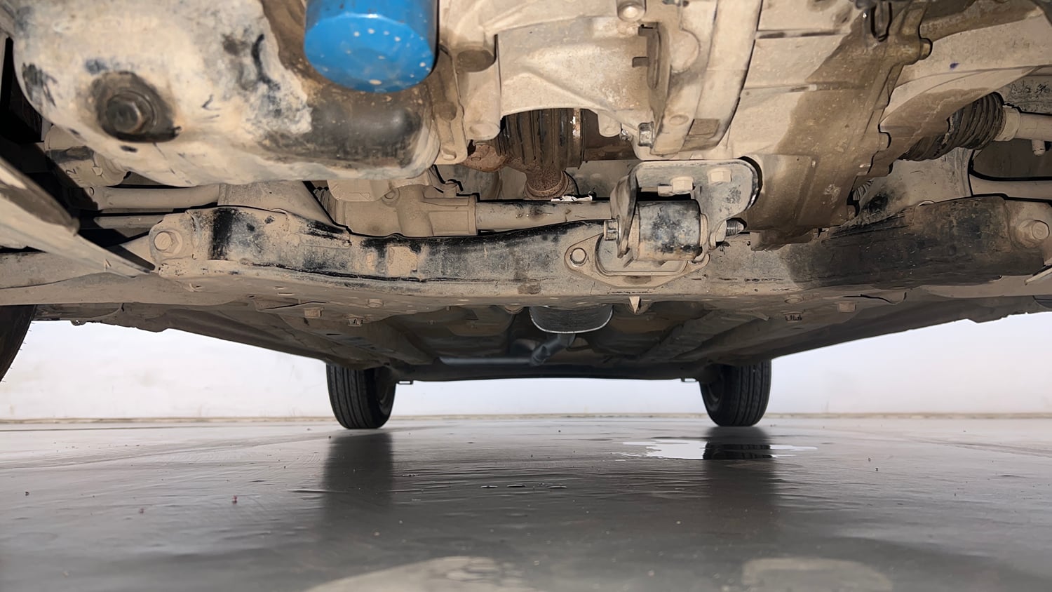 Used 2019 Hyundai Grand i10 Sportz 1.2 Kappa VTVT Petrol Manual extra FRONT LEFT UNDERBODY VIEW