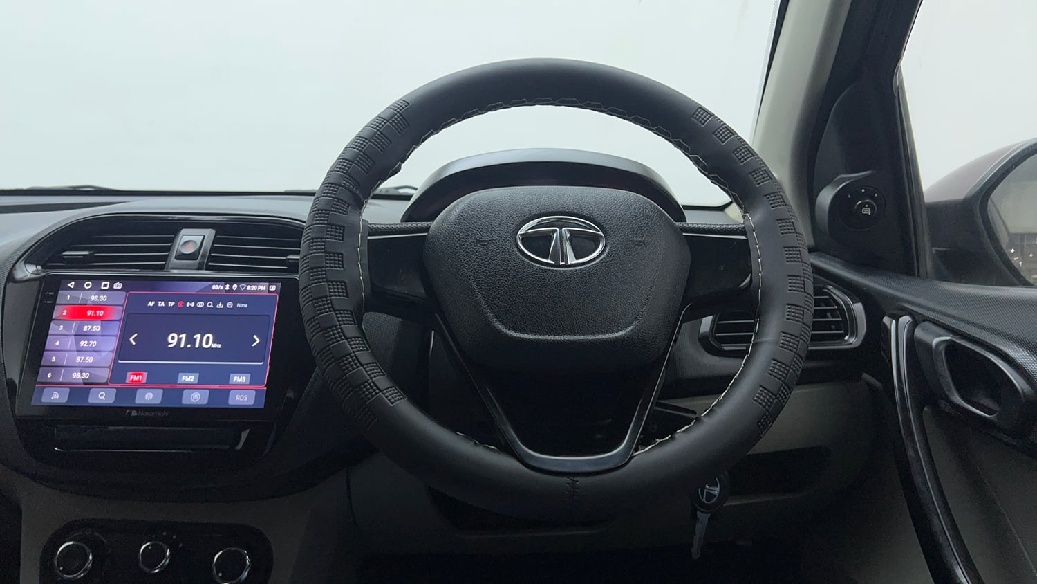 Used 2018 Tata Tiago Revotron XTA Petrol Automatic interior STEERING VIEW