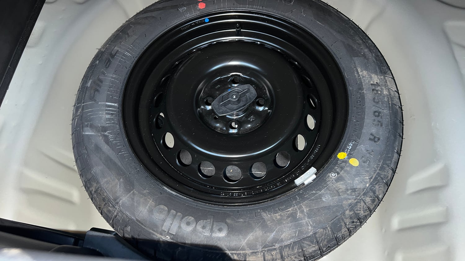 Used 2025 Maruti Suzuki Baleno Delta MT Petrol Manual tyres SPARE TYRE VIEW