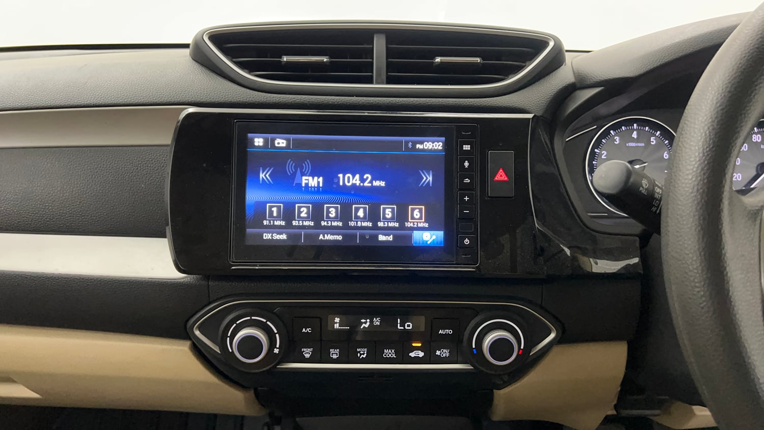 Used 2022 Honda Amaze VX CVT 1.2 Petrol Petrol Automatic interior MUSIC SYSTEM & AC CONTROL VIEW