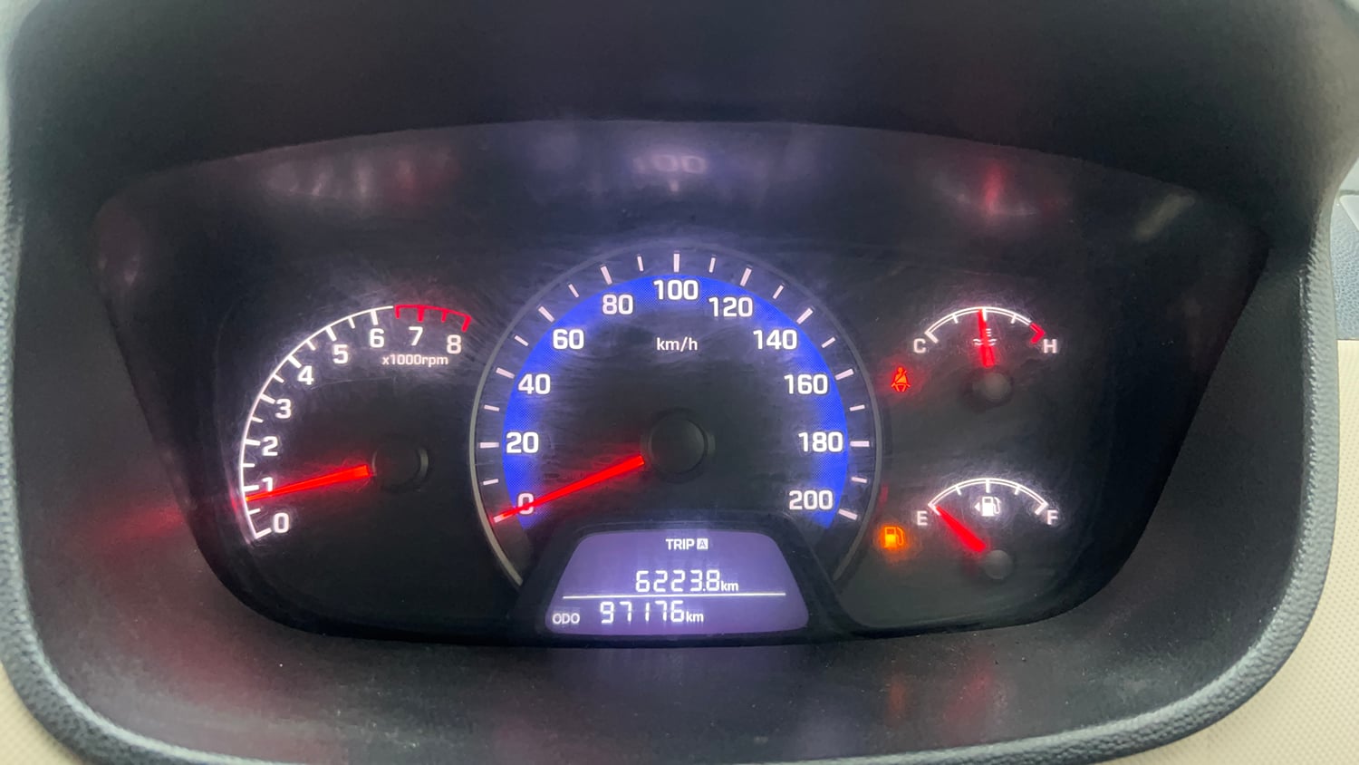 Used 2018 Hyundai Xcent E+ CNG (Outside Fitted) Cng Manual interior CLUSTERMETER VIEW
