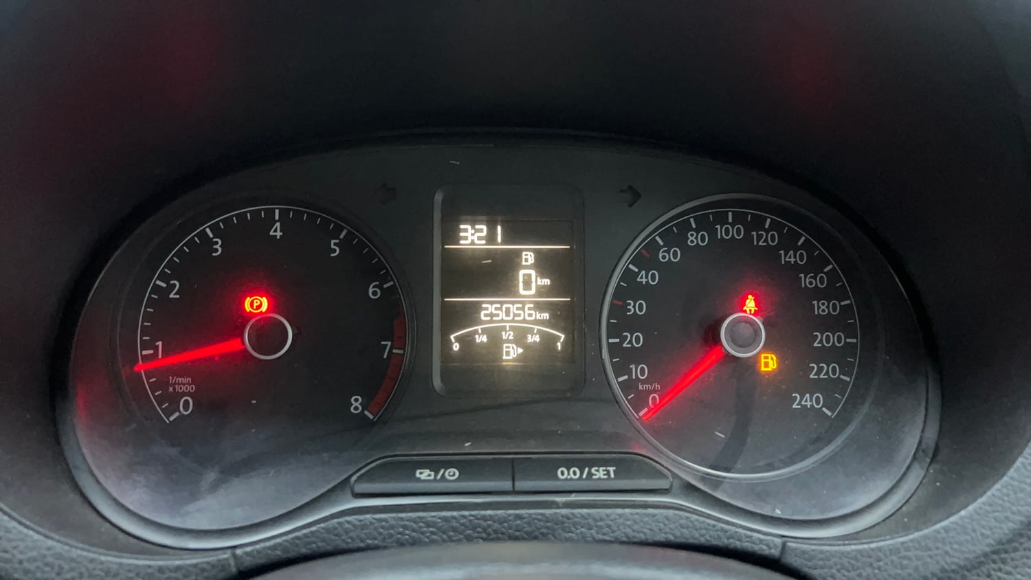 Used 2021 Volkswagen Polo Comfortline 1.0L MPI Petrol Manual interior CLUSTERMETER VIEW