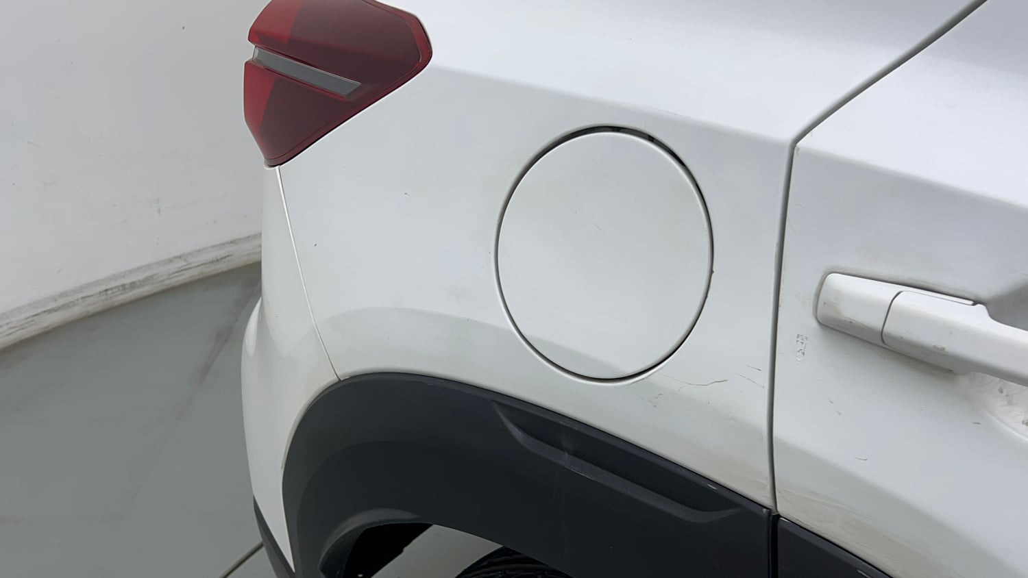 Used 2022 Nissan Magnite XE Petrol Manual dents MINOR SCRATCH