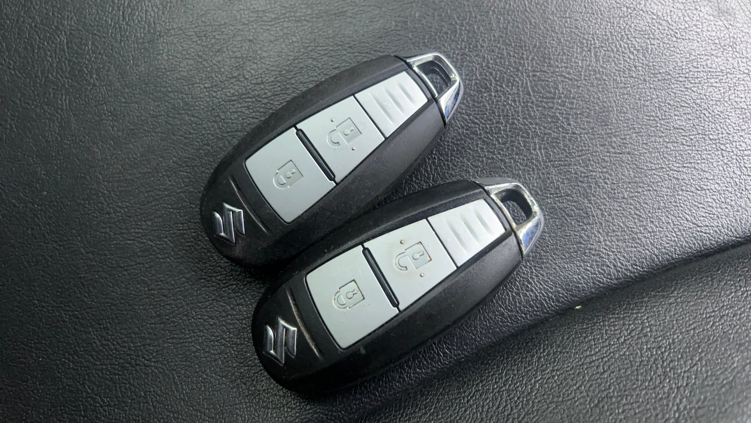 Used 2016 Maruti Suzuki Baleno Zeta 1.2 AT Petrol Automatic extra CAR KEY VIEW