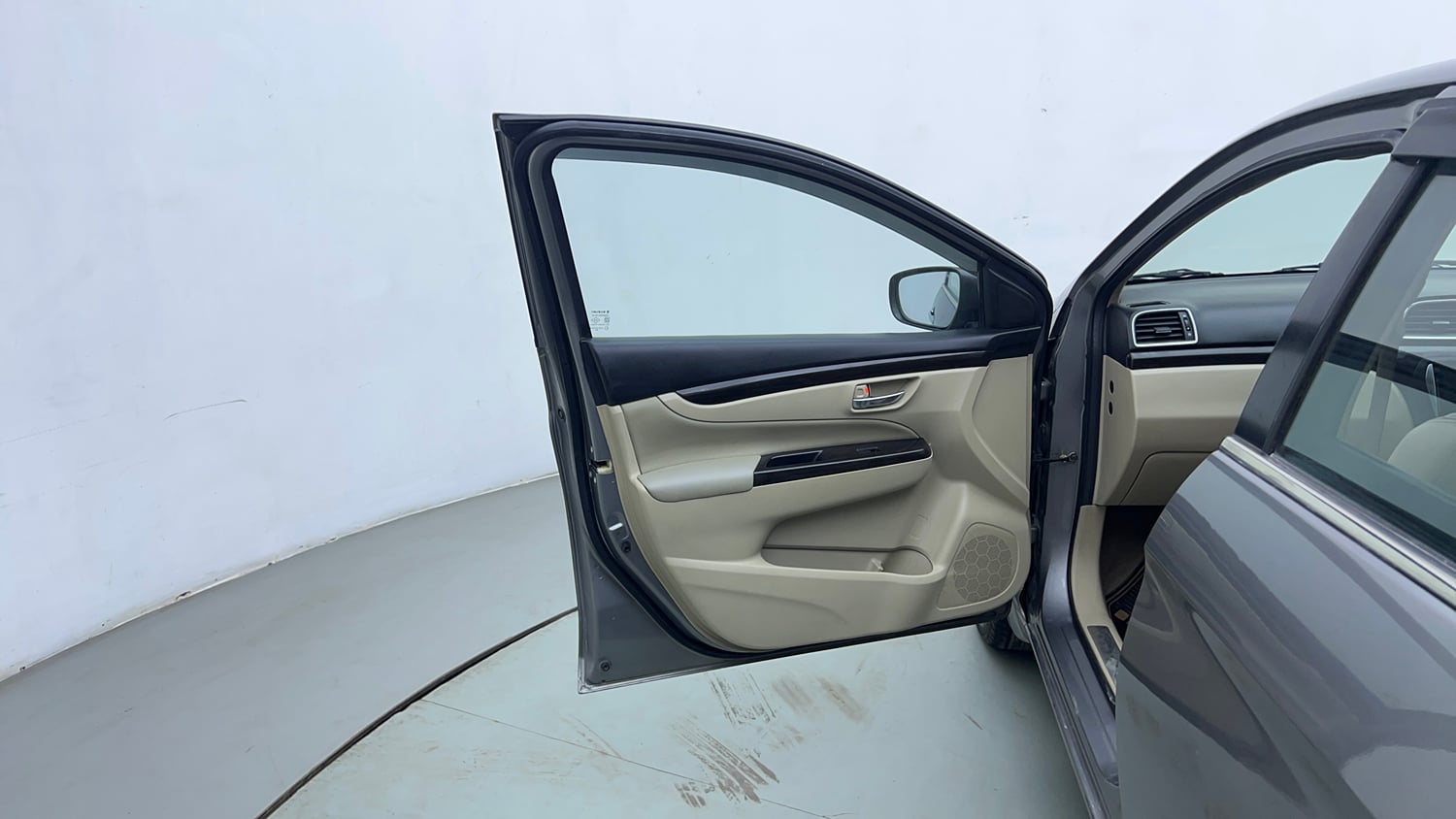 Used 2018 Maruti Suzuki Ciaz Alpha 1.4 AT Petrol Automatic interior LEFT FRONT DOOR OPEN VIEW