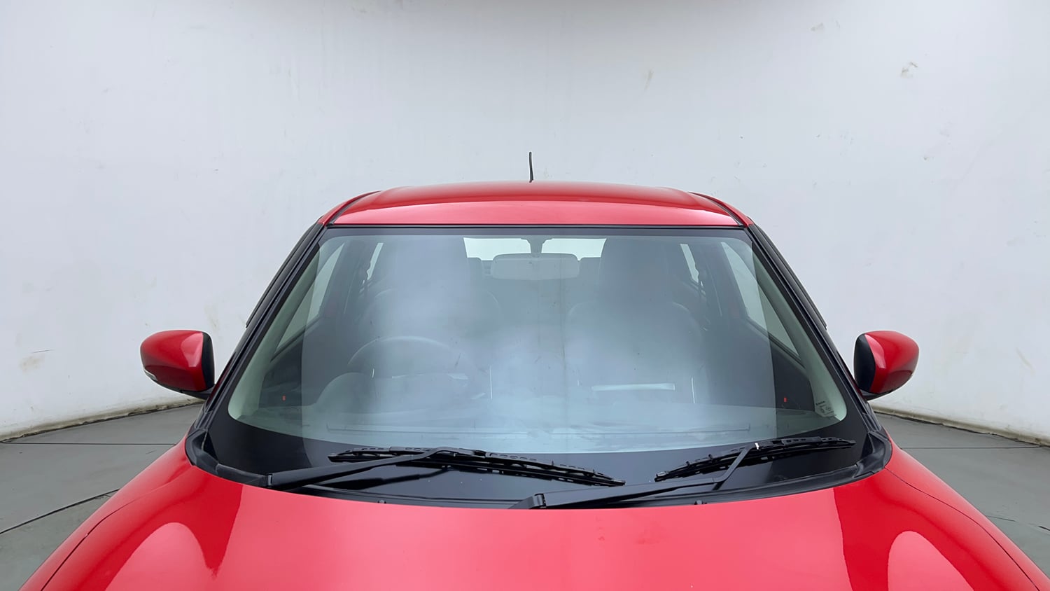 Used 2019 Maruti Suzuki Swift VXi Petrol Manual exterior FRONT WINDSHIELD VIEW