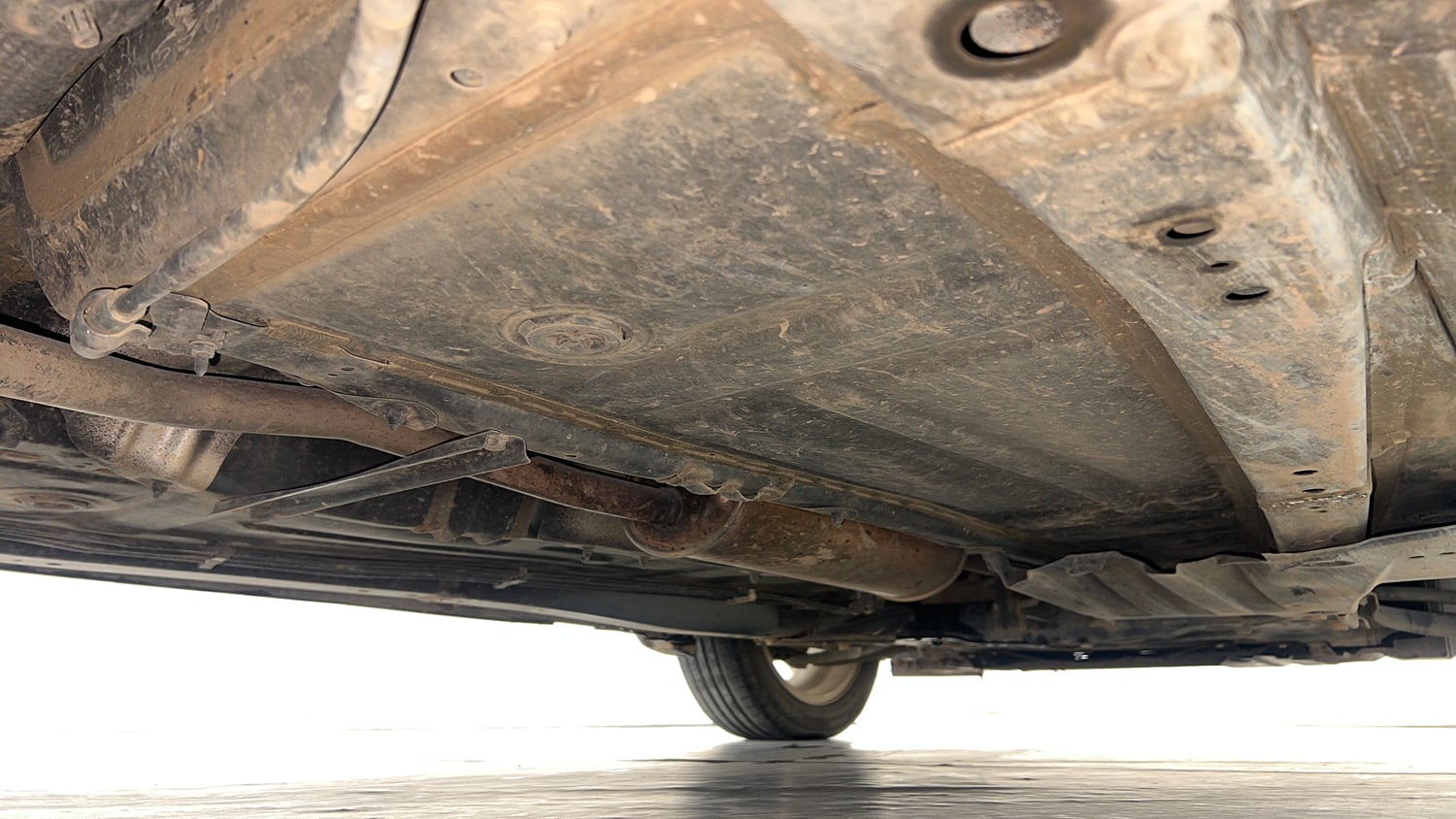 Used 2023 Maruti Suzuki Baleno Zeta AGS Petrol Automatic extra REAR RIGHT UNDERBODY VIEW
