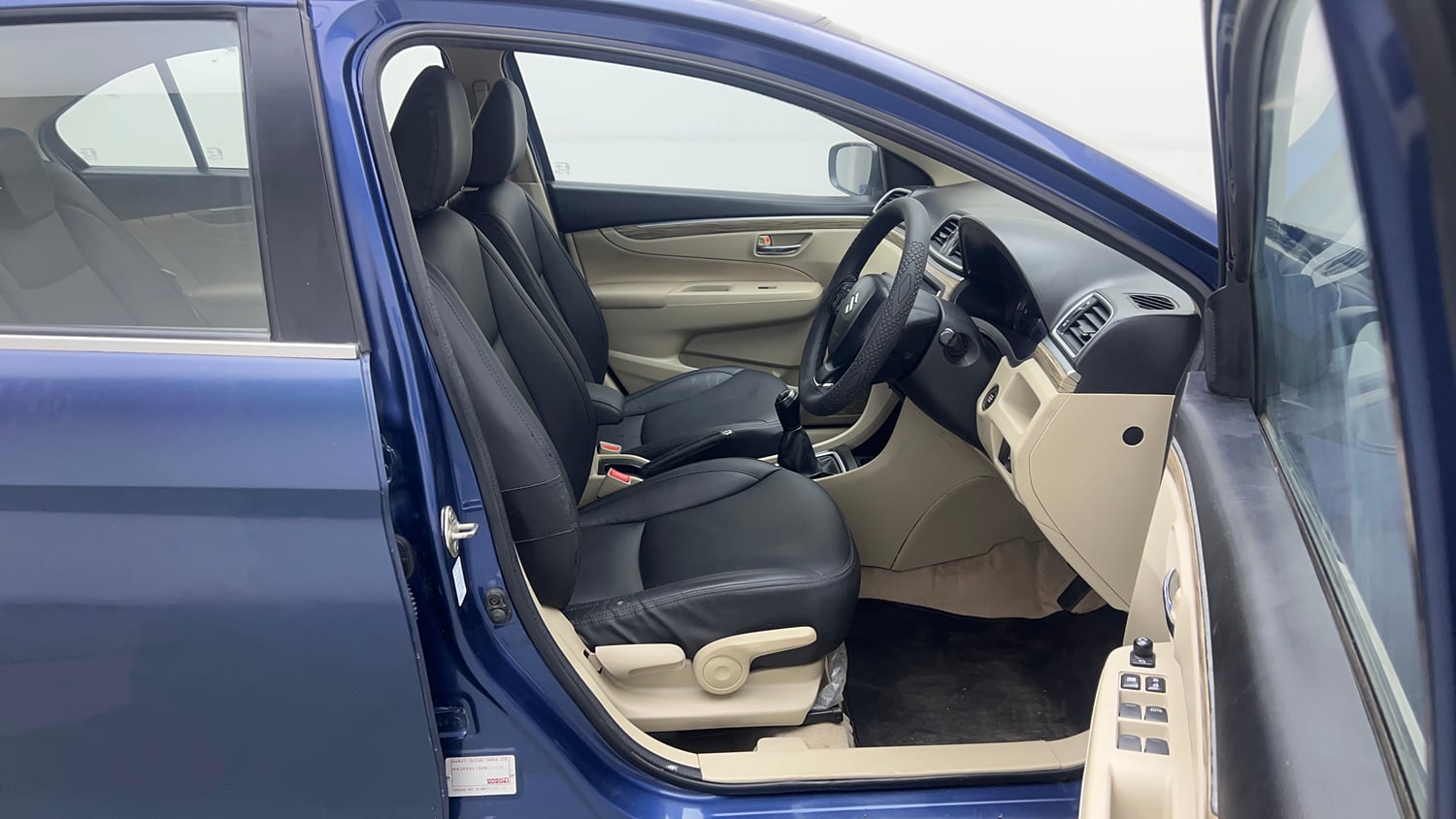 Used 2021 Maruti Suzuki Ciaz Zeta 1.5 Petrol Manual interior RIGHT SIDE FRONT DOOR CABIN VIEW