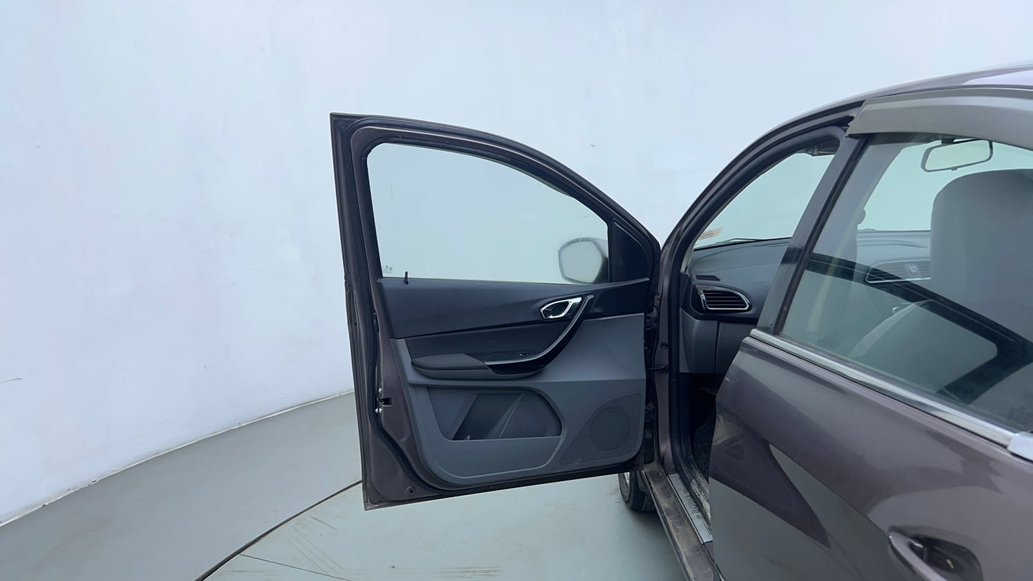 Used 2017 Tata Tigor Revotorq XZ Diesel Manual interior LEFT FRONT DOOR OPEN VIEW