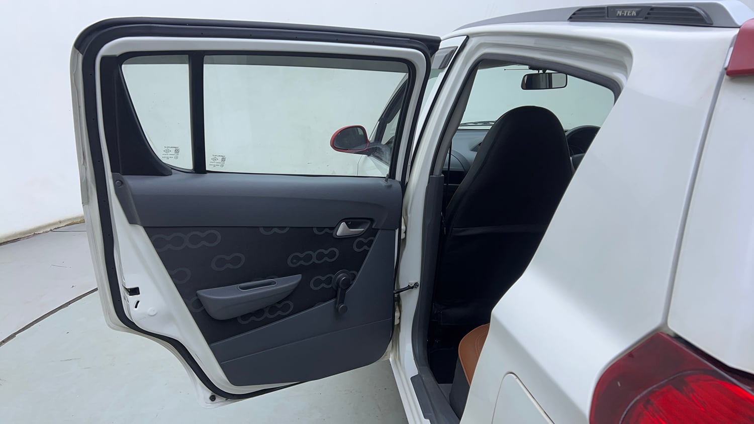 Used 2014 Maruti Suzuki Alto 800 Lxi Petrol Manual interior LEFT REAR DOOR OPEN VIEW