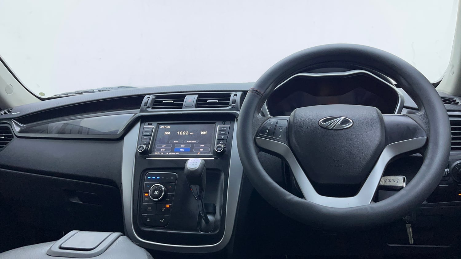 Used 2019 Mahindra KUV100 NXT K8 6 STR Dual Tone Petrol Manual interior DASHBOARD VIEW