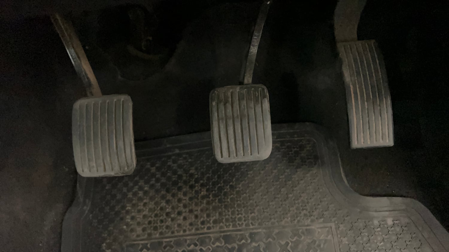 Used 2014 Hyundai Xcent S 1.2 Petrol Manual interior PEDALS VIEW