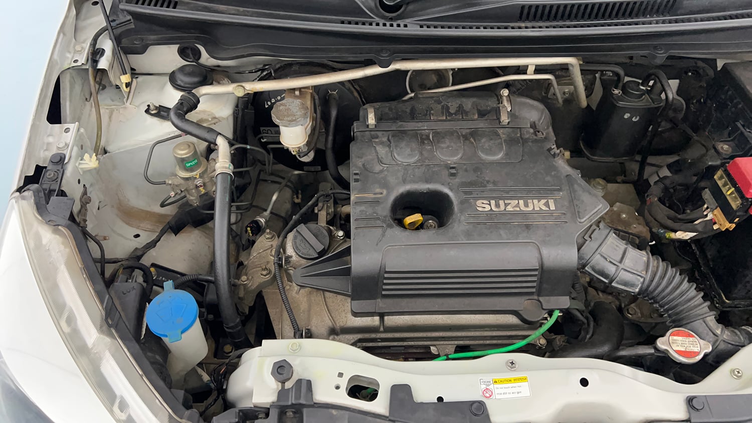 Used 2014 Maruti Suzuki Celerio VXi AMT Petrol Automatic engine ENGINE RIGHT SIDE VIEW