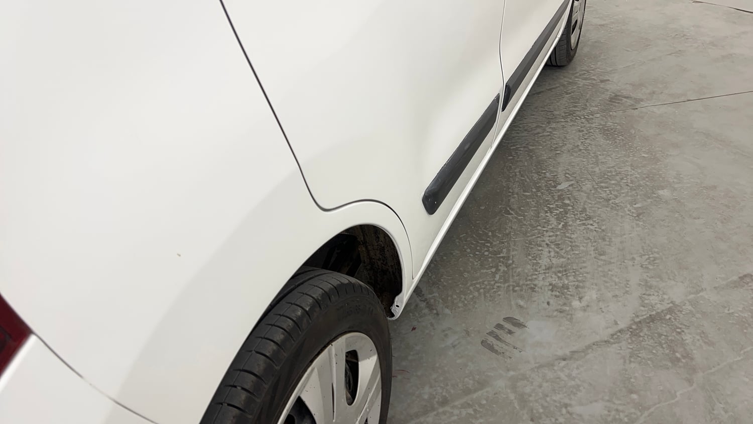 Used 2014 Maruti Suzuki Wagon R VXI Petrol Manual dents MINOR SCRATCH
