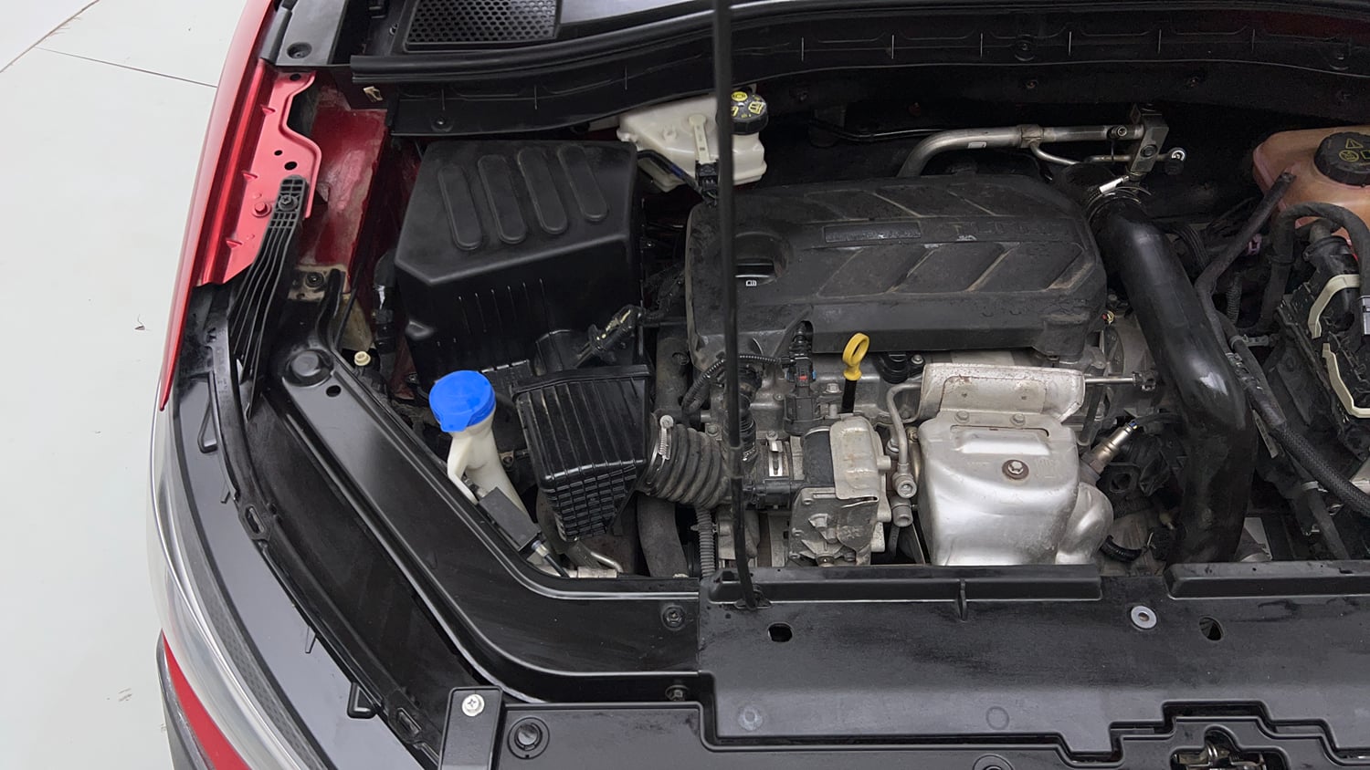 Used 2022 MG Motors Astor Savvy 1.3 Turbo AT S Red Petrol Automatic engine ENGINE RIGHT SIDE VIEW