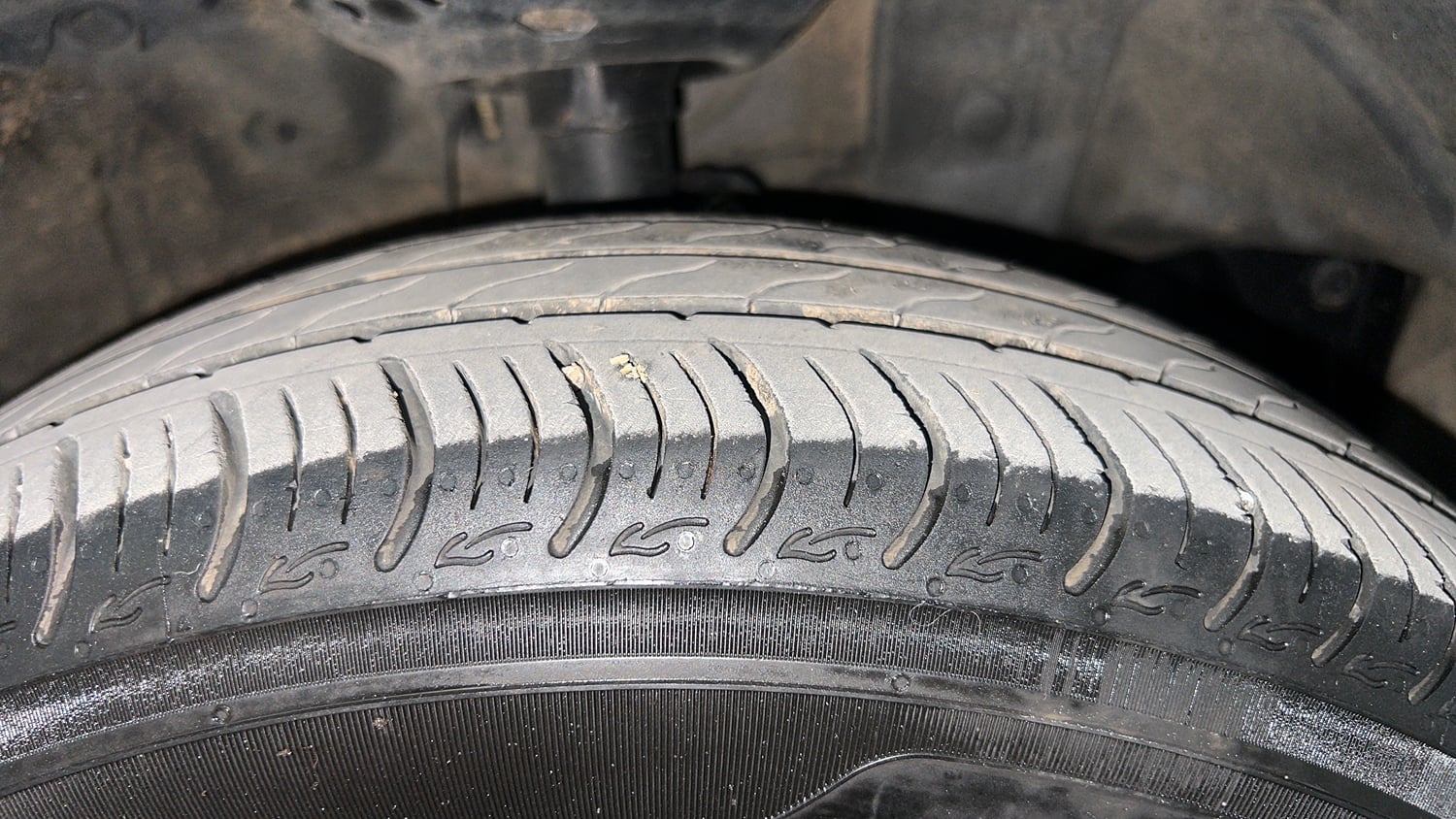 Used 2019 Honda Amaze 1.2 VX CVT Petrol Petrol Automatic tyres RIGHT FRONT TYRE TREAD VIEW