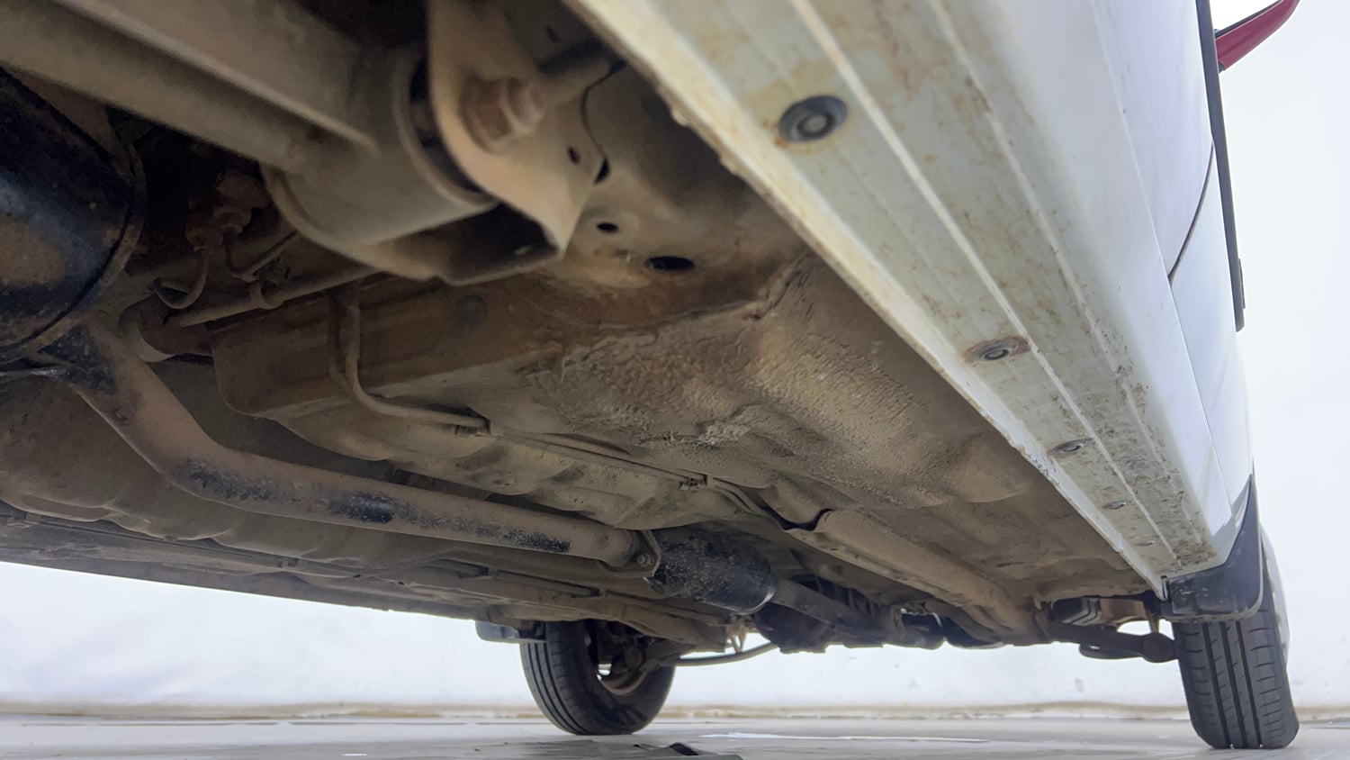 Used 2014 Maruti Suzuki Alto 800 Lxi Petrol Manual extra REAR RIGHT UNDERBODY VIEW