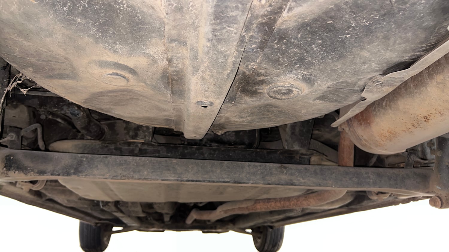 Used 2012 Hyundai i20 Asta 1.2 Petrol Manual extra REAR UNDERBODY VIEW (TAKEN FROM REAR)