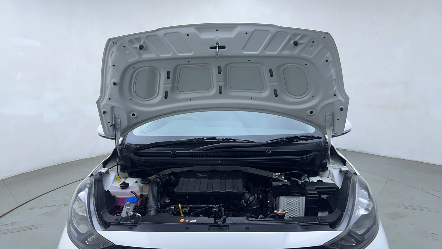 Used 2025 Hyundai Aura S 1.2 Petrol Petrol Manual engine ENGINE & BONNET OPEN FRONT VIEW
