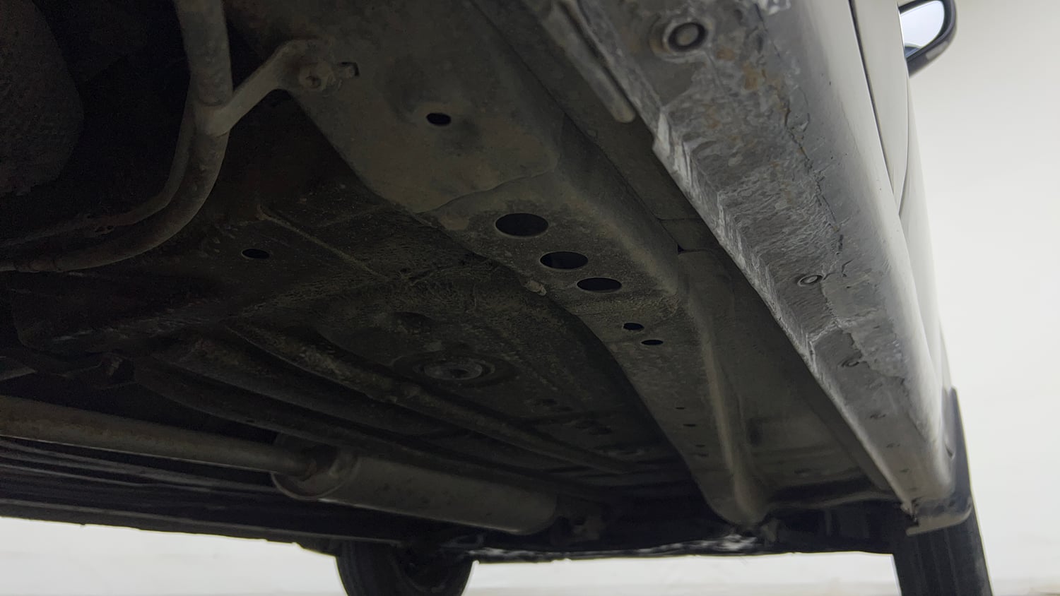 Used 2022 Maruti Suzuki Wagon R VXI 1.0 Petrol Manual extra REAR RIGHT UNDERBODY VIEW