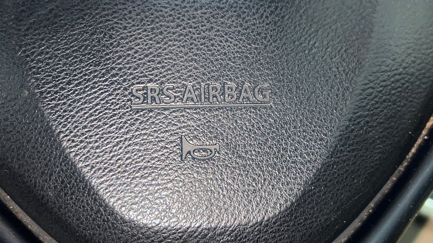 Used 2021 Maruti Suzuki Ciaz Zeta 1.5 Petrol Manual top_features Airbags