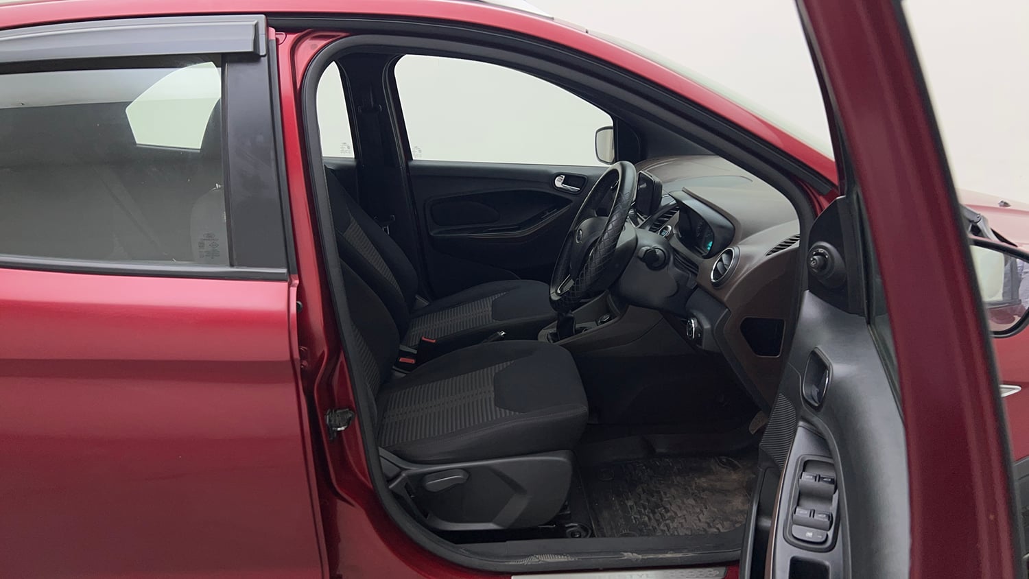 Used 2019 Ford Freestyle Titanium Plus 1.2 Ti-VCT Petrol Manual interior RIGHT SIDE FRONT DOOR CABIN VIEW