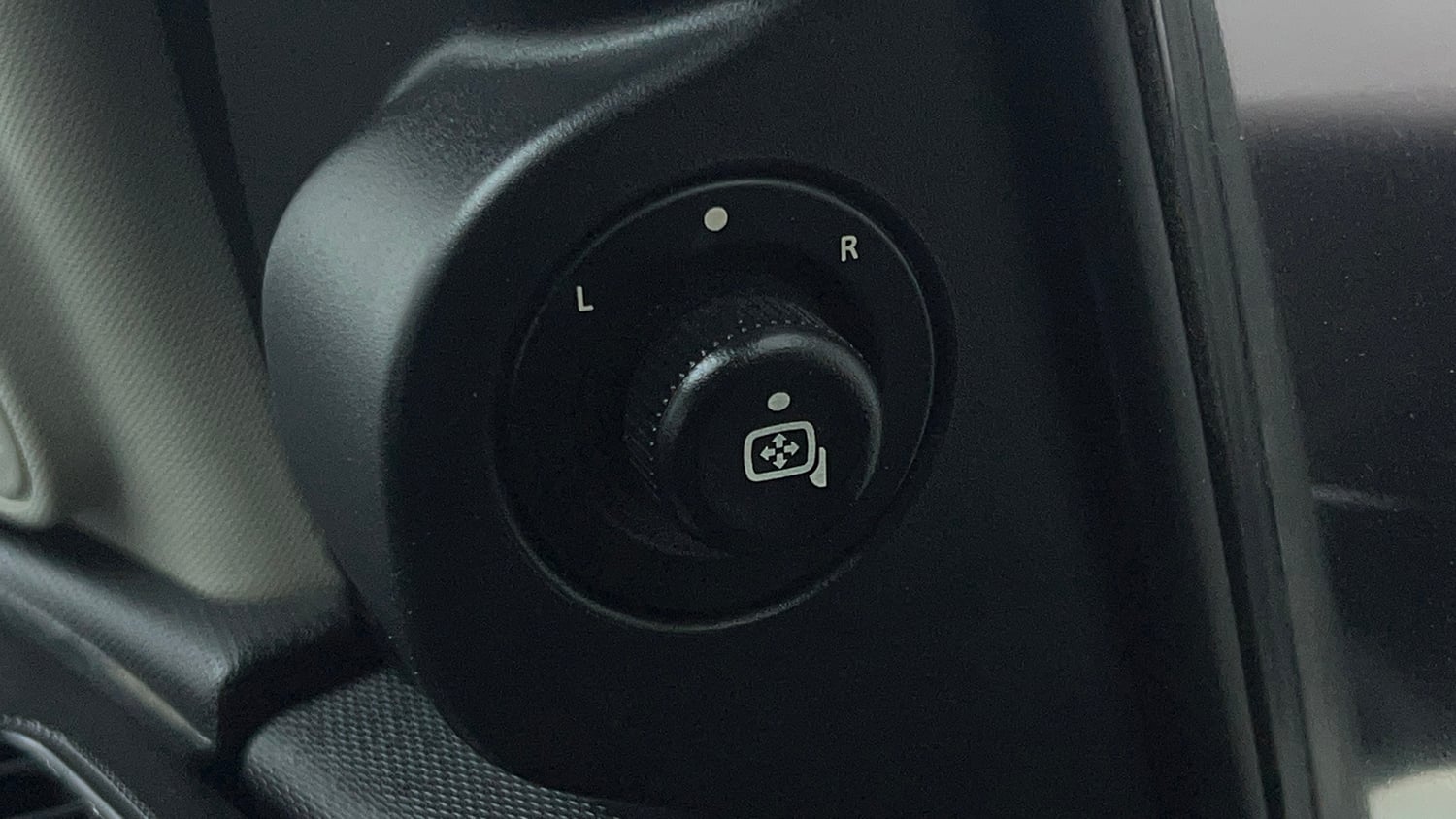 Used 2018 Tata Tiago Revotron XTA Petrol Automatic top_features Adjustable ORVM