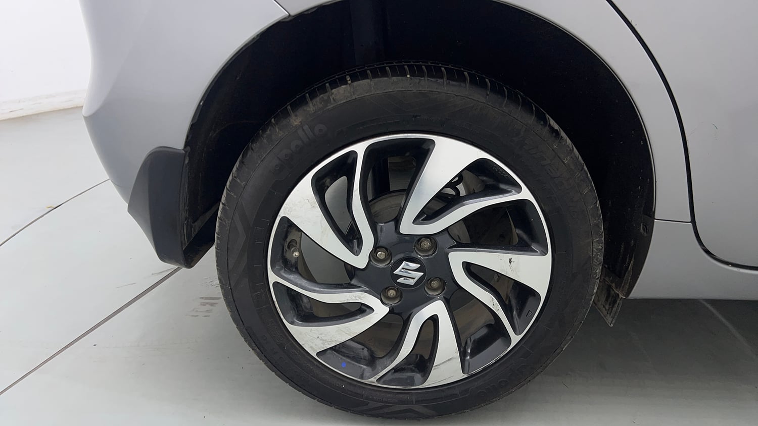 Used 2020 Maruti Suzuki Baleno Alpha Automatic Petrol Automatic tyres RIGHT REAR TYRE RIM VIEW