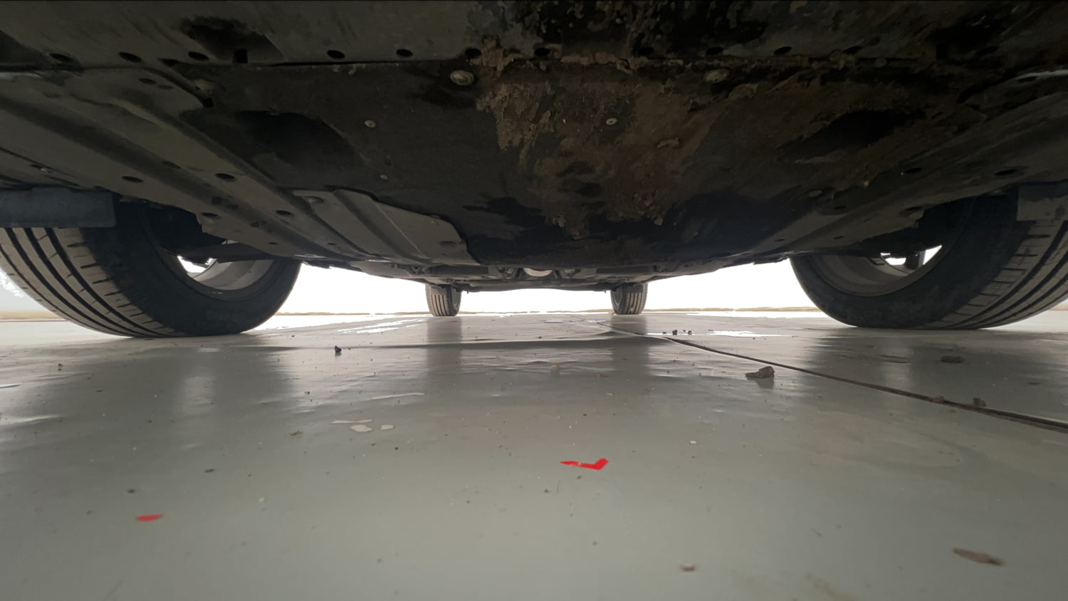 Used 2025 Toyota Glanza V AMT Petrol Automatic extra FRONT LEFT UNDERBODY VIEW