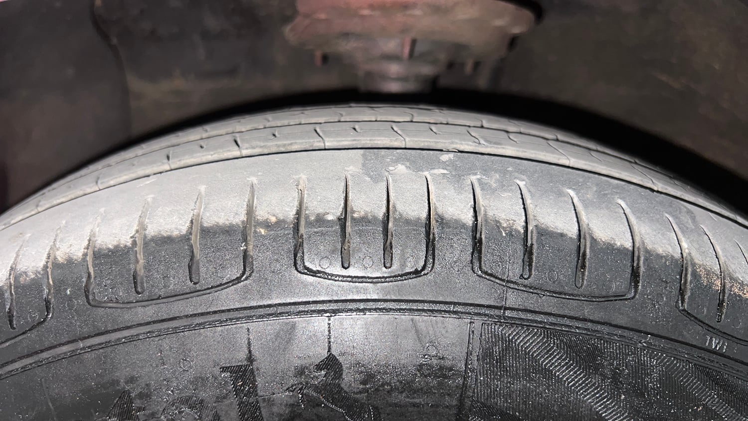 Used 2019 Hyundai Grand i10 Sportz 1.2 Kappa VTVT Petrol Manual tyres LEFT FRONT TYRE TREAD VIEW