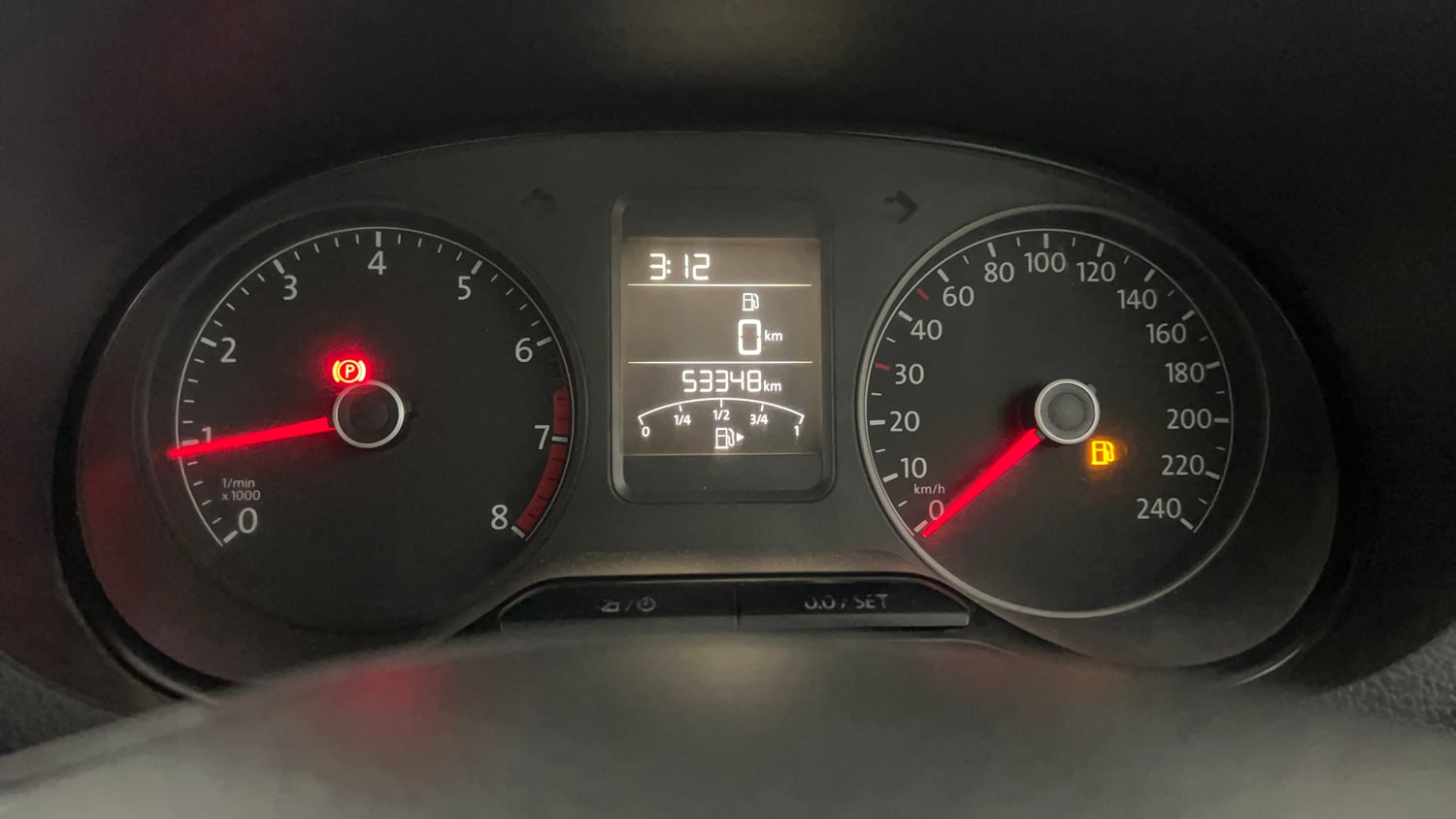 Used 2016 Volkswagen Polo Highline1.2L (P) Petrol Manual interior CLUSTERMETER VIEW