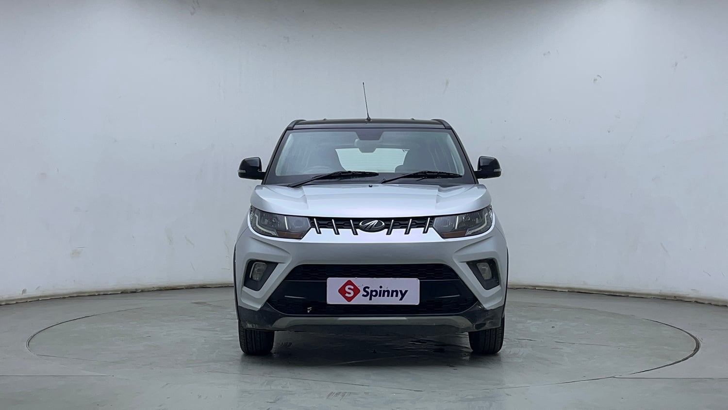Used 2019 Mahindra KUV100 NXT K8 6 STR Dual Tone Petrol Manual exterior FRONT VIEW