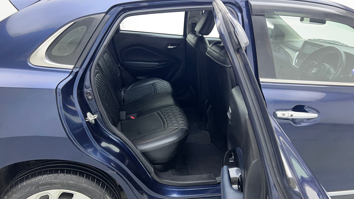 Used 2024 Maruti Suzuki Baleno Zeta MT Petrol Manual interior RIGHT SIDE REAR DOOR CABIN VIEW