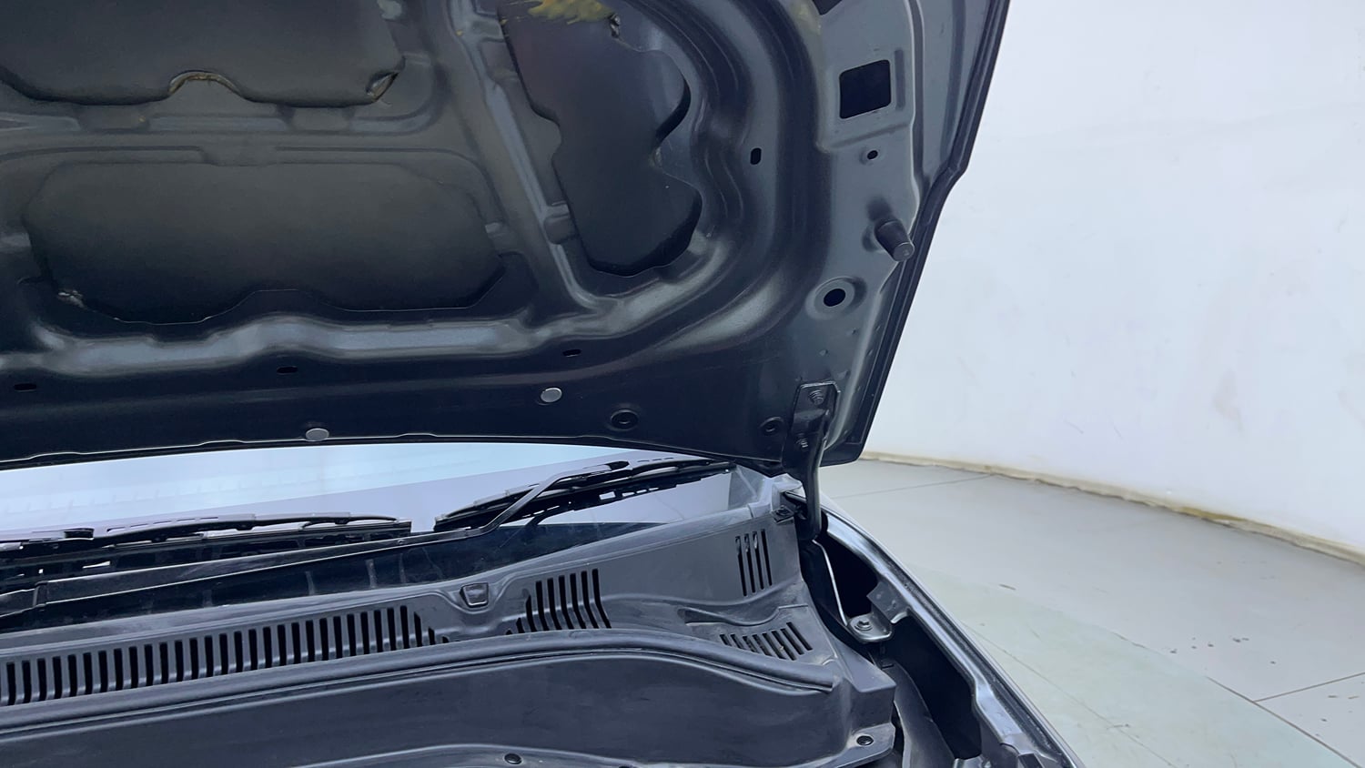 Used 2024 Tata Punch Creative Dual Tone AMT Petrol Automatic engine ENGINE LEFT SIDE HINGE & APRON VIEW