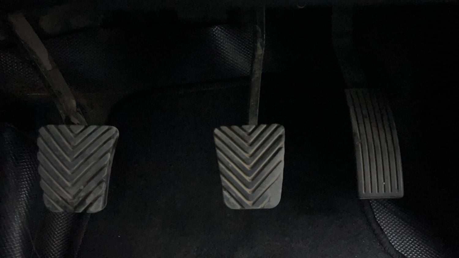 Used 2017 Hyundai Elite i20 Asta 1.2 Petrol Manual interior PEDALS VIEW