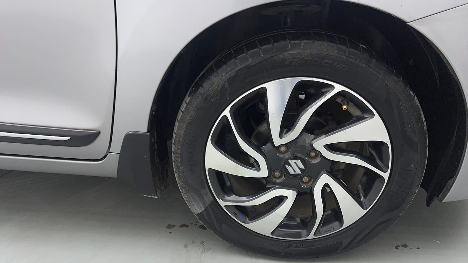 Used 2020 Maruti Suzuki Baleno Alpha Automatic Petrol Automatic tyres RIGHT FRONT TYRE RIM VIEW