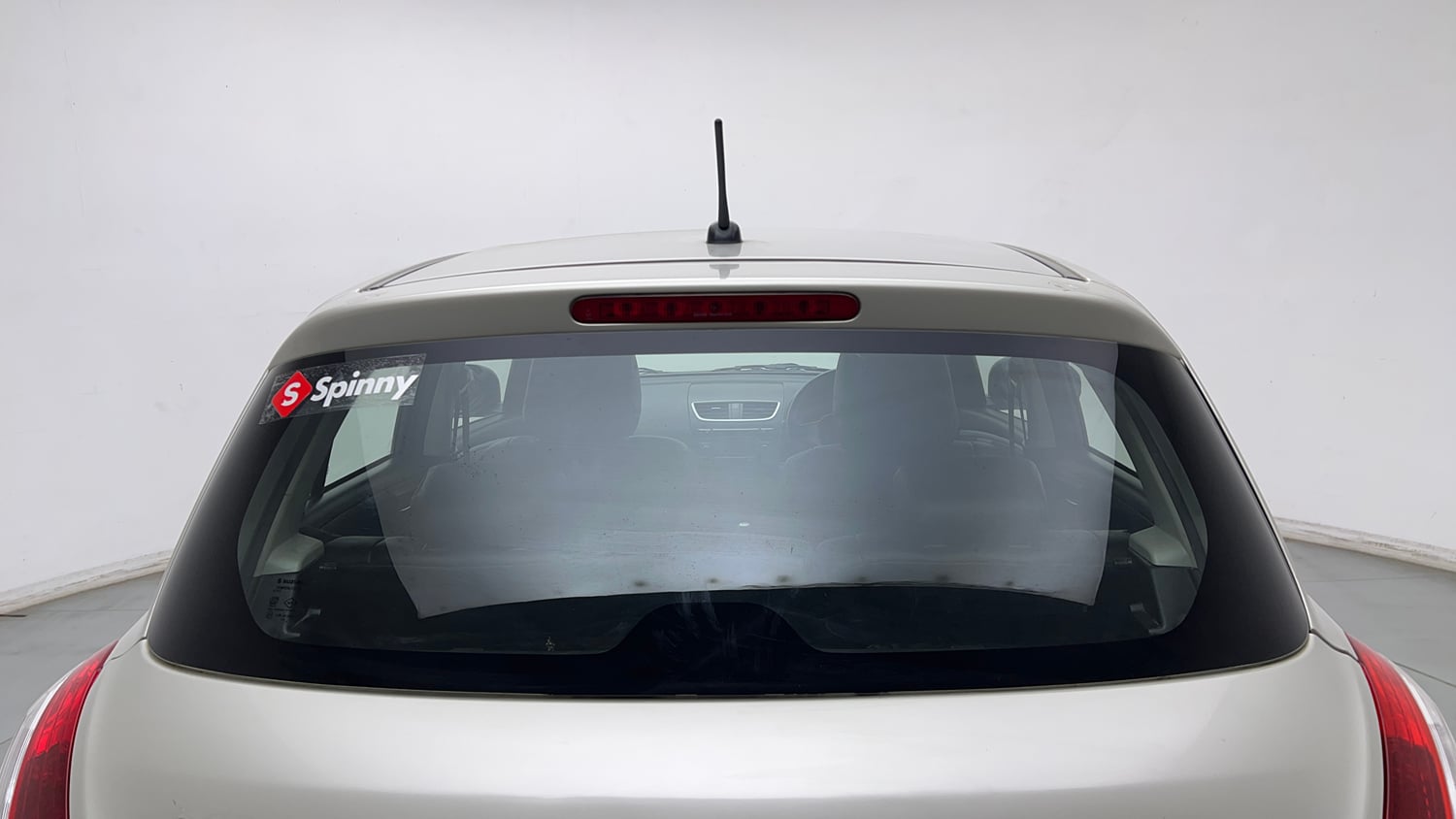 Used 2015 Maruti Suzuki Swift VXi Petrol Manual exterior BACK WINDSHIELD VIEW