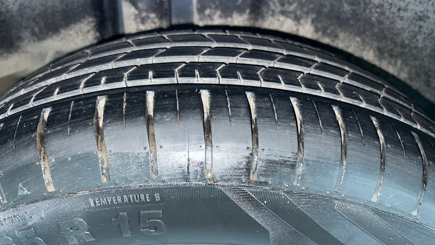 Used 2021 Maruti Suzuki Ciaz Zeta 1.5 Petrol Manual tyres RIGHT REAR TYRE TREAD VIEW
