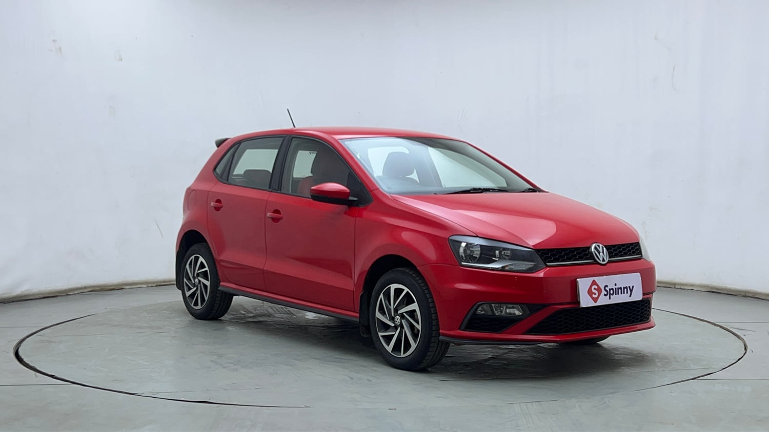 Used 2021 Volkswagen Polo Comfortline 1.0L MPI Petrol Manual exterior RIGHT FRONT CORNER VIEW