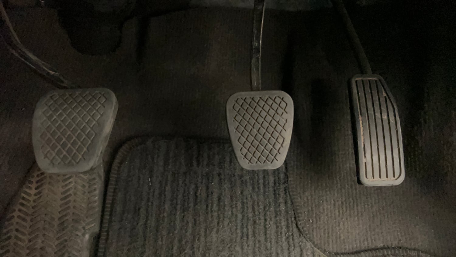Used 2012 Honda City 1.5 V MT Petrol Manual interior PEDALS VIEW