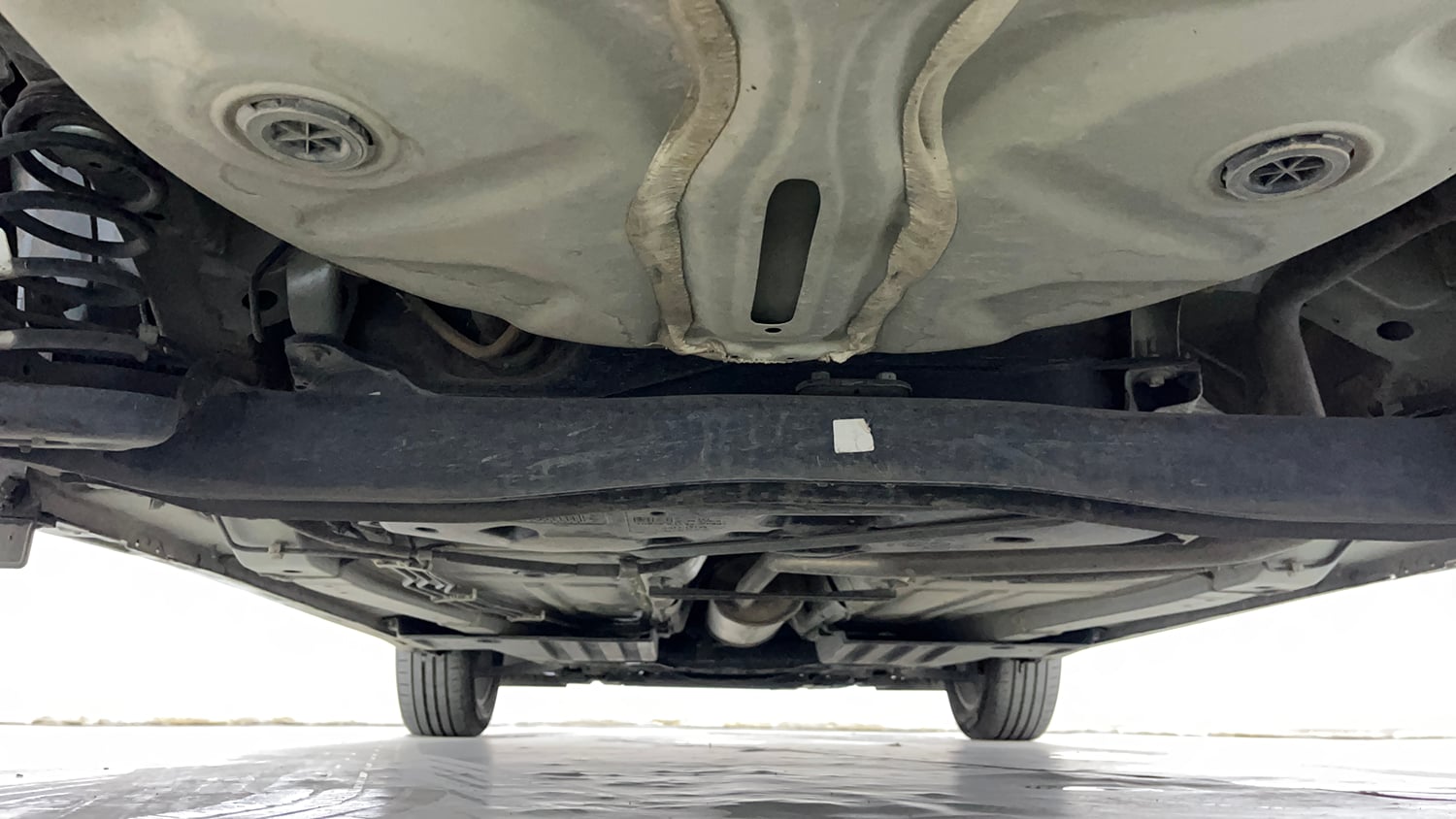 Used 2024 Toyota Glanza V Petrol Manual extra REAR UNDERBODY VIEW (TAKEN FROM REAR)