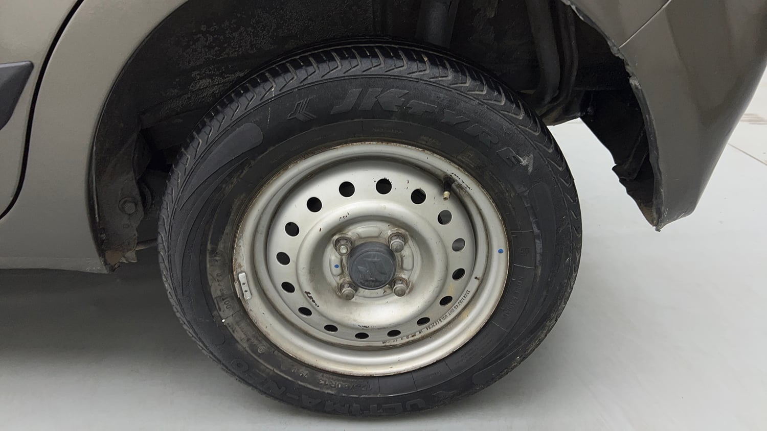 Used 2019 Maruti Suzuki Wagon R LXi 1.0 CNG Cng Manual tyres LEFT REAR TYRE RIM VIEW