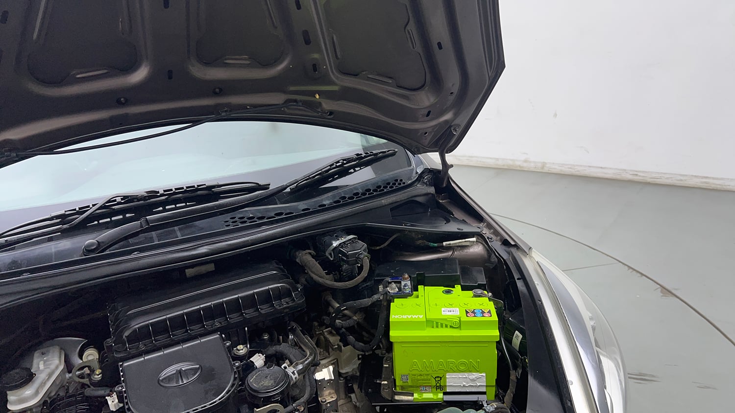 Used 2018 Tata Tiago Revotron XTA Petrol Automatic engine ENGINE LEFT SIDE HINGE & APRON VIEW