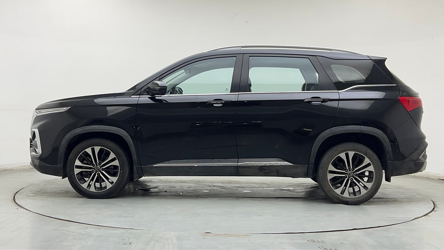 Used 2022 MG Motors Hector Sharp 2.0 Diesel Turbo MT Diesel Manual exterior LEFT SIDE VIEW