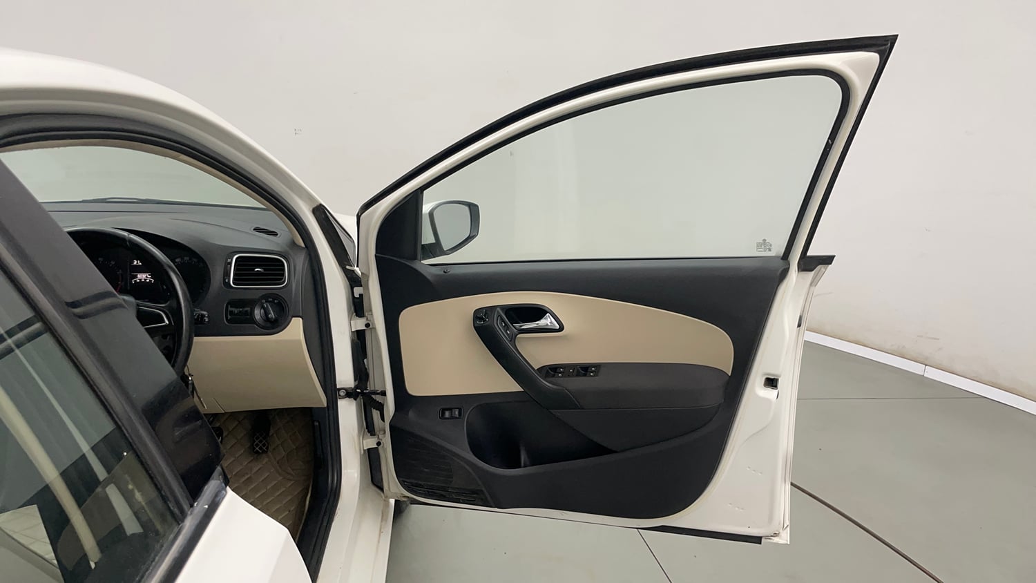 Used 2019 Skoda Rapid Ambition 1.6 MPI AT Petrol Automatic interior RIGHT FRONT DOOR OPEN VIEW