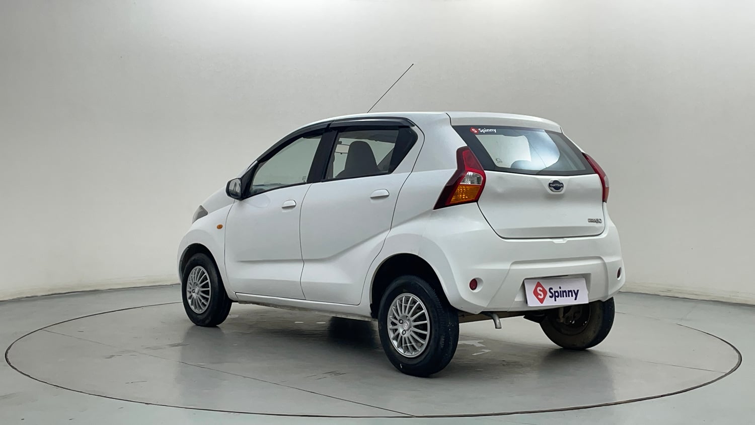 Used 2016 Datsun Redi-GO T (O) Petrol Manual exterior LEFT REAR CORNER VIEW