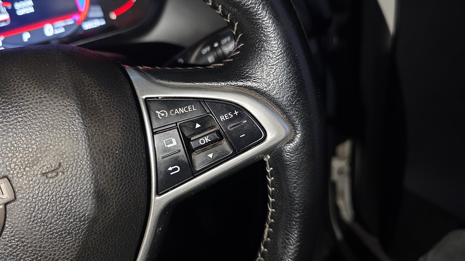 Used 2022 Nissan Magnite XV Premium Turbo CVT Petrol Automatic top_features Cruise control