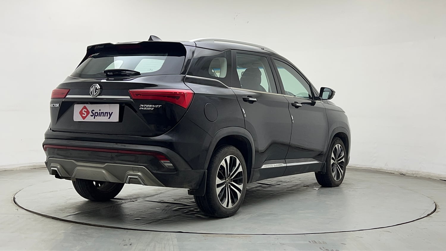Used 2022 MG Motors Hector Sharp 2.0 Diesel Turbo MT Diesel Manual exterior RIGHT REAR CORNER VIEW