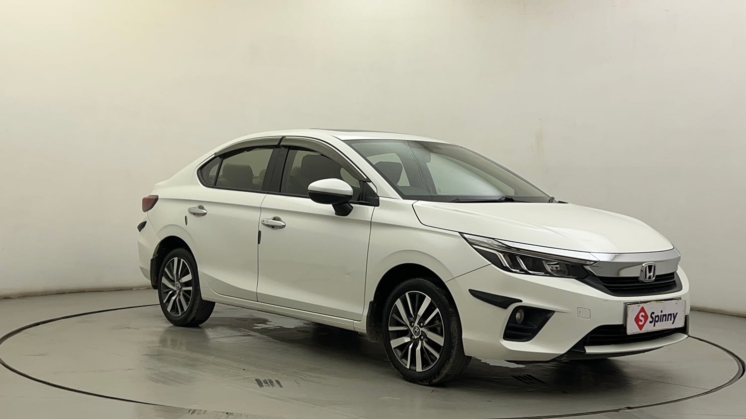 Used 2023 Honda City VX Petrol MT Petrol Manual exterior RIGHT FRONT CORNER VIEW